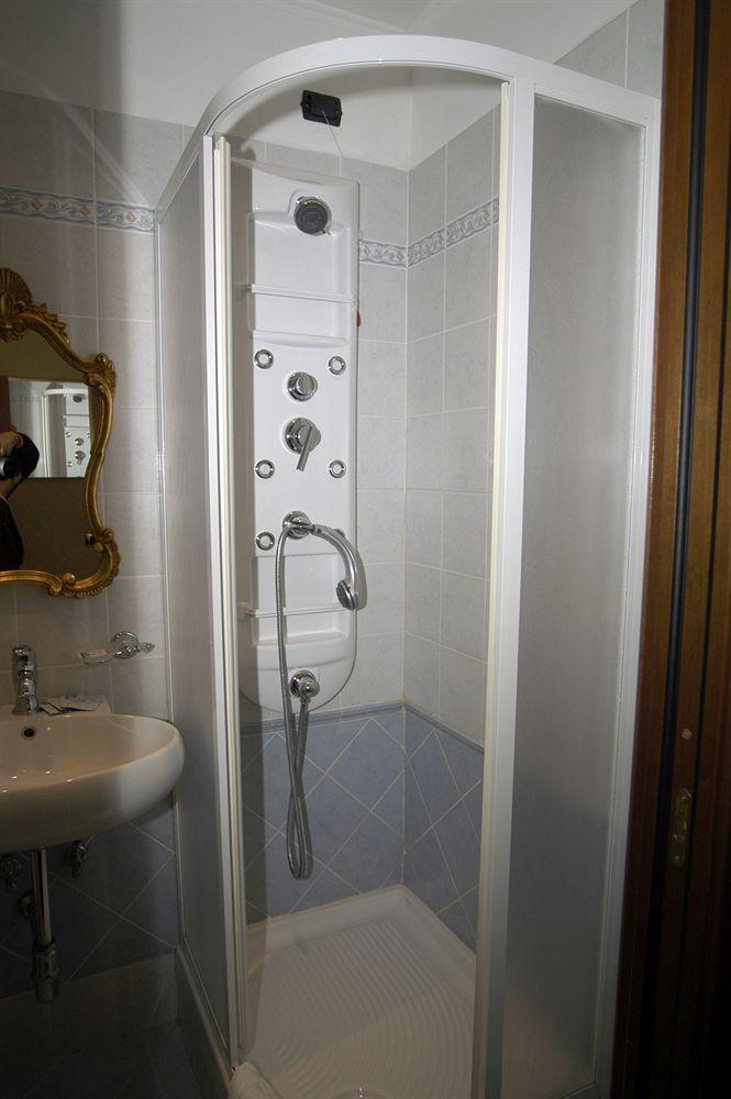 Blue Suite Vatican Guesthouse Róma Szoba fotó